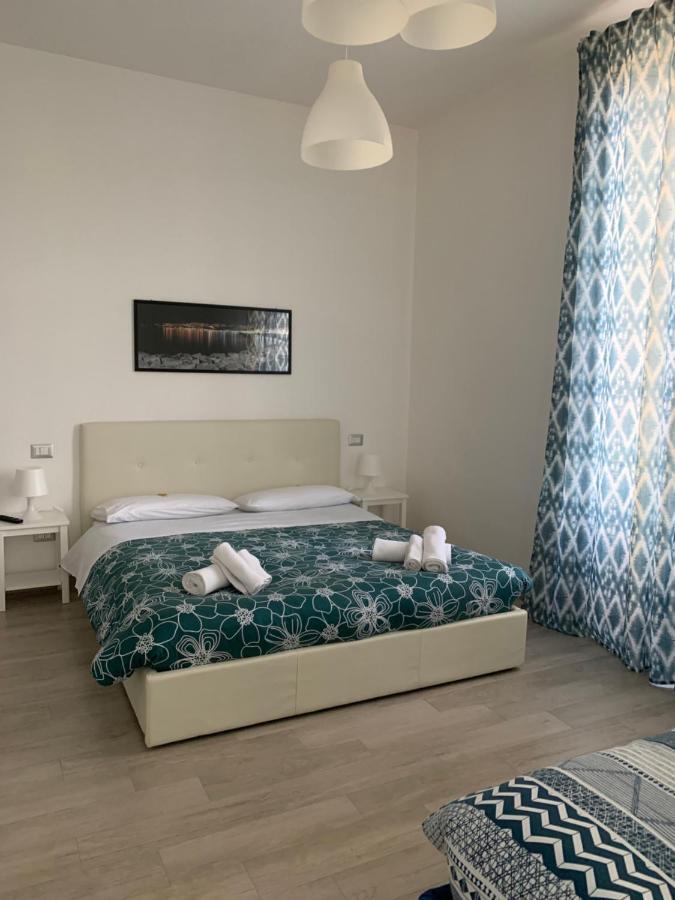 La Porta Di Carmy Appartement Napels Buitenkant foto